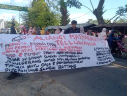 Pemkot Palopo Dinilai Lamban Tangani Banjir, Warga Telluwanua Blokade Jalan Trans Sulawesi