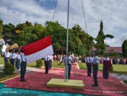 Peringati Hari Pahlawan 2022, SMAN 2 Palopo Gelar Upacara dan Fashion Week Pakaian Adat dan Batik