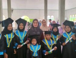 Bupati Luwu Utara Hadiri Wisuda Serentak Santri se-Kecamatan Baebunta-Baebunta Selatan, Ini Pesan Indah