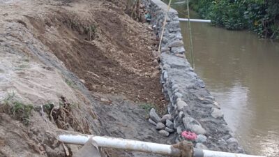 Talud Sungai di Palopo Digali Secara Manual, PUPR Palopo: Kedalaman Sudah Sesuai Rencana