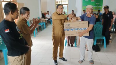 Diusulkan Pemprov Sulsel, Pemda Lutra Salurkan Bantuan Lampu Tenaga Surya ke Masyarakat