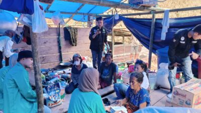 BEM Akper Sawerigading Palopo Salurkan Bantuan Untuk Korban Kebakaran di Bastem Utara