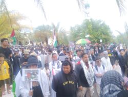 Aksi Akbar Bela Palestina, Ratusan Warga di Palopo Padati Pelataran Masjid Agung