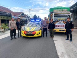 Jaga Keamanan Pemilu, Aparat Gabungan TNI-Polri Kawal Perpindahan Kotak Suara di Luwu Utara